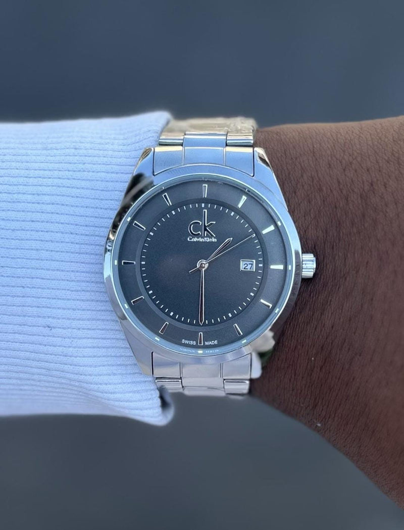 Relógio Masculino  CK Silver Classic – Minimalista, Elegante e Sofisticado
