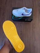 AIR FORCE 1 LAKERS - BRANCO ROXO